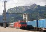 Re 460 062-3 mit IR 91 in Landquart, im Hintergrund ...
