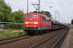 151 161-7 mit einem Autotransportzug bei der Durchfahrt des Wunstorfer ... 151 161-7 mit einem Autotransportzug bei der Durchfahrt des Wunstorfer ...