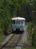 br-771--772-dr-171172-dr-vt-209-ferkeltaxe Am ersten Fahrtag der Erzgebirgischen Aussichtsbahn f�hrt 772 312-5 mit 772 367-9 aus dem Bahnhof Raschau aus. (09.05.09, Bilautor: Christian Paul)