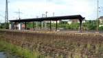 Haltepunkt W�rzburg-Zell. Der Bahnsteig ist schon sehr verfallen auch die ...