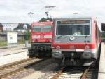 Hier links eine S2 nach Warnem�nde und rechts ein RE6 ...