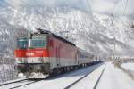 Regensburg-Trento Rola wurde bespannt mit 1144 234.Die fast leere Zug ...