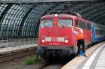 ... und bekommt gleich die obligatorische Scheibenwäsche. Fotografiert am 11.07.09. ... ... und bekommt gleich die obligatorische Scheibenwäsche. Fotografiert am 11.07.09. ...