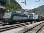 Eie EU 43 001 und die E 405 027 am ...