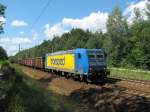 185 518-8 der TXLogistic/Transped mit einem kurzen G�terzug am 13.07 ...