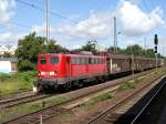 140 716-2 mit einem Ganzzug Schiebewandwaggons in Magdeburg-Buckau. Die Fahrt ...
