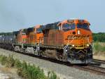 3 BNSF Dash-9, die ersten Zwei davon mit dem neusten ...