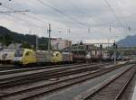 Die ES 64 U2-033 und die ES 64 U2-013 am ...