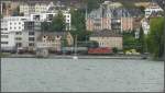 Leerer Oelzug aus Landquart mit Re 4/4 II in W�denswil. ...