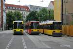 H�bsch aufgereiht in der Wendestelle am Hakeschen Markt. M4,M5 und ...