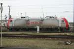 VEOLIA 185 CL 005 im Waschtest am 5.4.2009 in Gro�korbeta. ...
