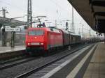 Hier ist die 152-124 bei der Durchfahrt von Worms Hbf. ...