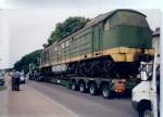 Uberfuhrungsfahrten Die Russische TE109 003 wurde im August 1999 von der WAB erworben und nach Deutschland gebracht.Nach ihrer Ankunft im F�hrhafen Mukran
ging es auf einem Schwerlasttransporter ins Eisenbahnmuseum nach Prora zur Umspurung auf Normalspur und danach weiter Richtung Altenbeken.