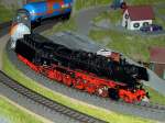 Modellbahn von Christian Maier Im Blockabstand der Ae 6/6 folgt die 44 534 mit einem G�terzug.  