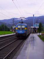 1x16-werbeloks Die Schweden Lok mit ihrem R richtung Bludenz. Fotographiert am 17.7.2009 um 16.55 Uhr.

Lg
