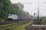 ITL 186 mit Containerzug in Lintorf am 4.04.2009  ...