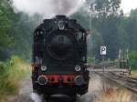 ELna 6 f�hrt gerade auf ihren Zug zu  ...