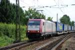 BR 185 (private) BR 185 595-6 der CrossRail zieht am 22.07.2009 einen Containerzug Richtung Karlsruhe.