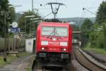 Die 185 263-1 zieht ...  Eric Otten 24.07.2009