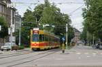 strasenbahn-basel-bvb-blt BLT 4/8 am 19.07.2009 an der Kreuzung vor dem HB.