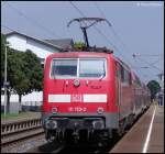 Und hier zu sehen die 111 153 als Schublok am ...