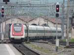 SBB - ICN Auguste Piccard bei der einfahrt in den ...