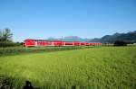 Der M�nchen-Salzburg-Express am 17.06.09 zwischen Prien und Bernau  ...
