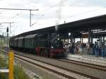 BR 91 134 steht am 26.Juli im Hbf Schwerin und ...