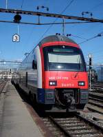 rabe-514-dtz DTZ RABe 514 017 mit S7 f�hrt in Rapperswil SG ein. 26. Juli 2009, 16:50