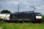 br-189-dispolok Kontrastmittel: ES 64 F4-997 Im Lokportrait an der Bergstra�e kurz nach Alsbach-H�hnlein. (Juni 2009).