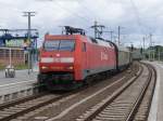 Gegen 11.53Uhr am 26.07.2009,durchfuhr die 152 010-5 mit einem G�terzug ...