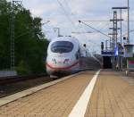 br-403-ice-3 Eine Doppeltraktion 403(vermutlich richtung M�nchen unterwegs) hier bei der Durchfahrt von Leverkusen-Mitte am 28.07.09