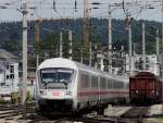Ein EC am 11.07.2009 bei der Einfahrt in den Salzburger ...