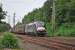 ES64 U2-097 bei Eystrup mit leeren Autotransportwagen am Abend des ...
