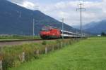 Re 460 015-1 befindet sich am 28.7.09 mit dem IR ...