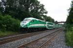 Doppelstockvorortszug der GO Transit mit MP40-3c 601 bei Hamilton,ON am ...