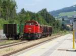 2070 045-6 mit Holztransport G�terwagen in Bahnhof Traisen.27.07.2009  ...