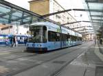 Wagen 2544, mit Werbung f�r die PSD Bank, verl�sst am ...