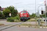 BR 218 Lokportraits Dieses Mal ist es leider keine 218.1, aber auch 218 431-5 fehlte mir in meiner Sammlung noch. Am 30.7.2009 konnte ich sie in Dettingen beim Passieren eines B�s mit einer RB nach Oberlenningen am Haken bildlich festhalten. Obwohl die letzte HU dieser Lok am 2. September 2008 war, gl�nzt ihr Lack noch wie neu.