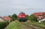 BR 218 Lokportraits Nachdem ich das Motiv der Ortsdurchfahrt von Owen bereits schon mit einem 'Shuttle' umgesetzt habe, habe ich mir am 30.7.2009 vorgenommen auch einmal die 218 dort abzulichten. Leider nur schiebend konnte ich so 218 431-5 auf den Chip bannen.