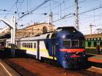 sonstige D1 587-3 + D1 587-1 (Д1587-3 + Д1587-1) auf Bahnhof St Petersburg-Moskovski (Санкт-Петербург-Московский) am 05-09-2004. Bild und scan: Date Jan de Vries.