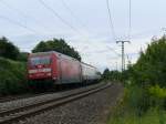 EuroCity EC 102 (Chur-Hamburg-Altona) wurde heute von 101 015 gezogen. Hier zu sehen in Freiburg-St.Georgen. 2.8.09 