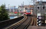 S-Bahn Berlin S-Bahn Ersatzverkehr - X Wagen aus dem Ruhrpott auf der Stadtbahn bei Einfahrt in den Bahnhof Berlin Alexanderplatz Richtung Ostbahnhof | geschoben von 143 913-2
02.08.2009
