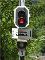 strecke-arosabahn-ch-a Spezielle Signaltafeln trifft man bei der Arosabahn an, Triebwagen fahren hier zwar schon lange keine mehr. (19.07.2009)
