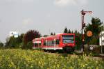 br-650-regioshuttle-db Zwei Regio-Shuttle der RAB Ulm beschleunigen am Nachmittag des 1. Mai 2009 als RB 22375 von Ulm nach Memmingen aus Illertissen heraus.