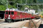 strecke-berninabahn-sm-ti RhB - Bernina- Express 951 von Chur nach Tirano am 19.07.2009 Einfahrt Poschiavo mit Triebwagen ABe 4/4 II 45 + ABe 4/4 II 49 - Ap 1292 - Api 1302 - Bps 2515 - Bp 2521 - Bp 2522 - Bp 2526
