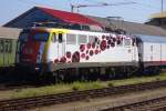 Am 1. August besuchte der Science-Express mit BR 110 325-8 ...