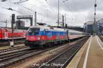 EM-Lok Russland 1116 084-3 f�hrt mit IC 65 M�nchen Hbf. ...
