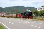 99 7245-6 ist mit ihrem Zug vom Brocken kommend, bei ...