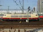 103 222-6 in Frankfurt ...  Roman Sch�nberger 06.08.2009